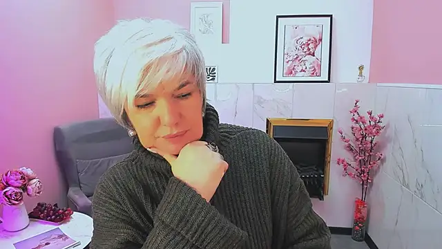 CarmenSoft online show from 04/07/26, 08:54