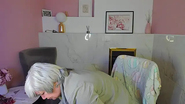 CarmenSoft online show from 02/06/25, 04:21