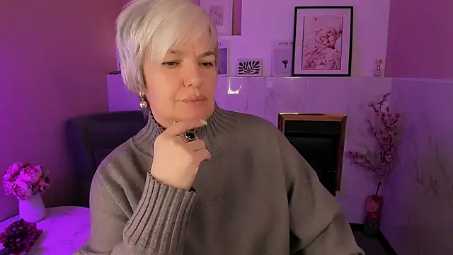 CarmenSoft online show from 03/07/26, 08:36