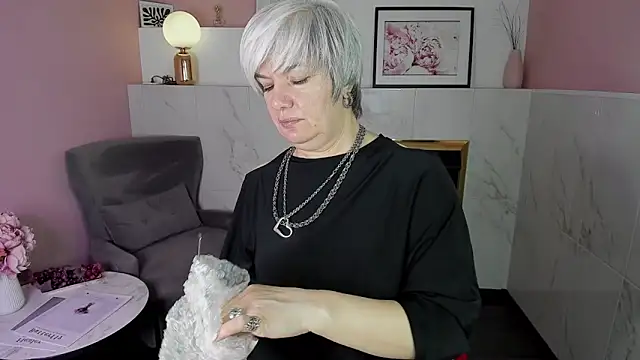 CarmenSoft online show from 01/30/25, 02:49