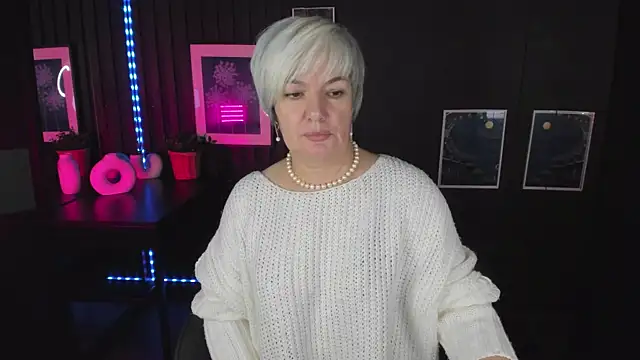 CarmenSoft online show from 10/28/25, 08:41