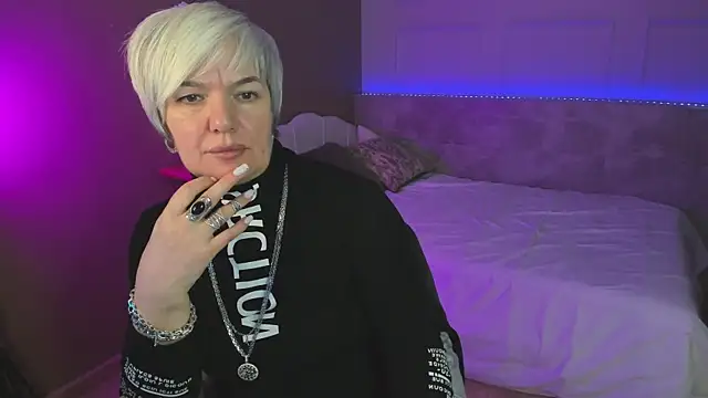 CarmenSoft online show from 10/20/25, 09:04