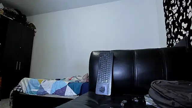 ares sexxx online show from 10/18/25, 03:03