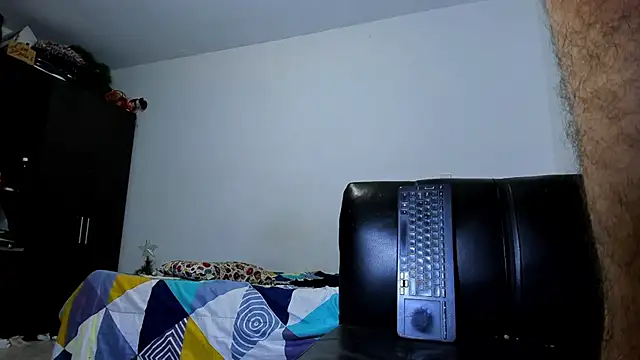 ares sexxx online show from 11/24/25, 04:18