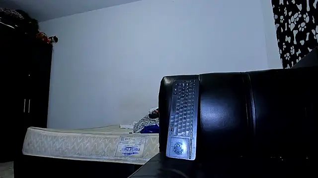 ares sexxx online show from 11/11/25, 09:04