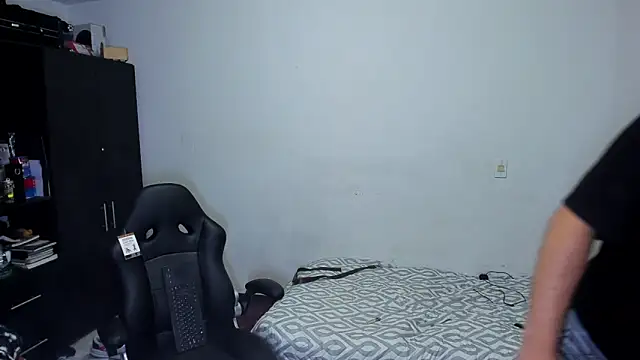 ares sexxx online show from 04/15/26, 09:26