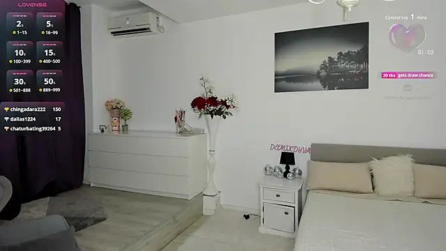 Domixdyva online show from 09/17/25, 04:09