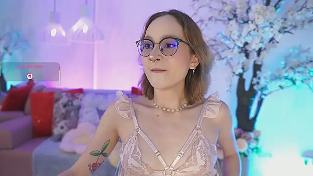 DalahiaRush online show from 12/16/25, 07:07