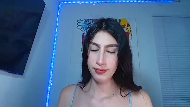 Snapshot of valeria_gonzales_ chatting on 09/09/25, 10:19 valeria gonzales online show from 09/09/25, 10:19