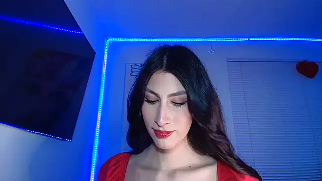 Snapshot of valeria_gonzales_ chatting on 10/12/25, 10:44 valeria gonzales online show from 10/12/25, 10:44