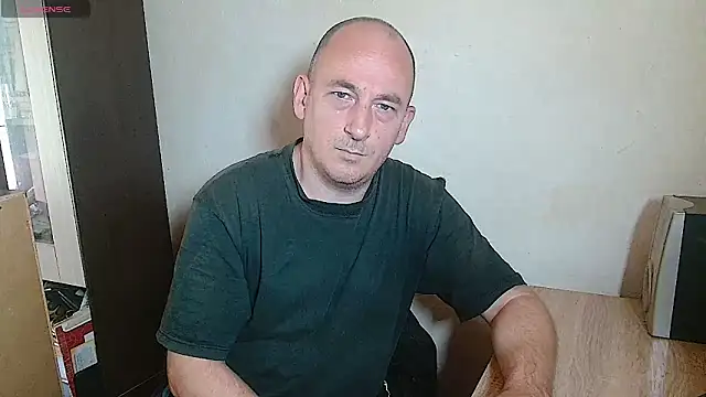 Snapshot of Johan___Barker chatting on 06/17/26, 10:36 Johan Barker online show from 06/17/26, 10:36