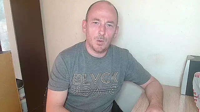 Johan   Barker online show from 03/09/26, 01:58