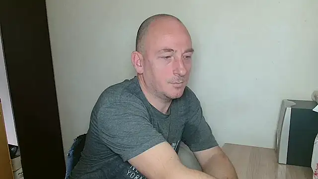 Johan   Barker online show from 12/17/25, 12:54