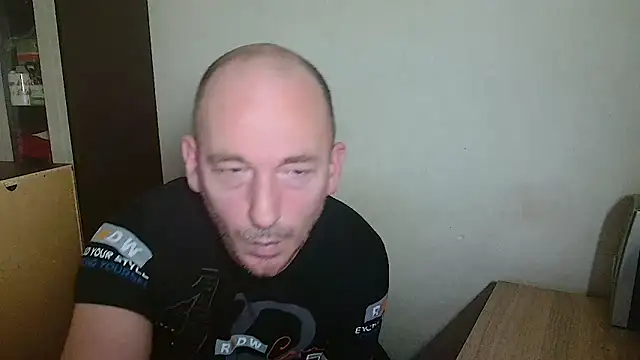 Johan   Barker online show from 02/05/26, 01:51