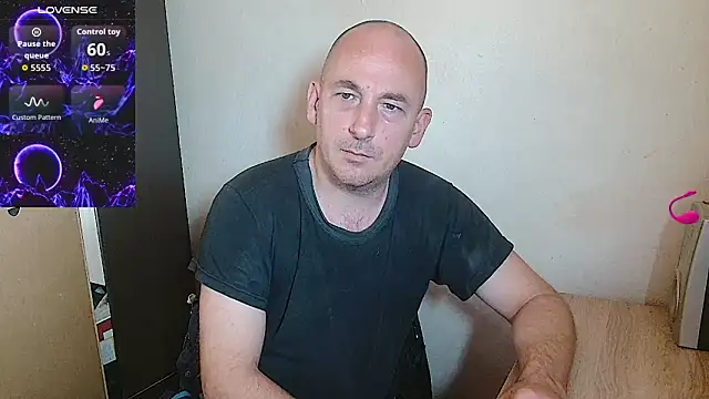 Snapshot of Johan___Barker chatting on 06/10/26, 10:27 Johan Barker online show from 06/10/26, 10:27
