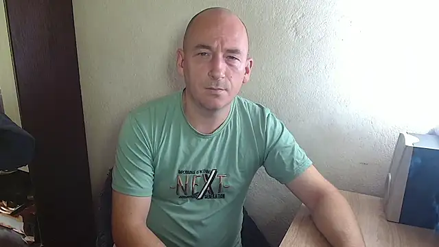 Johan   Barker online show from 10/12/25, 10:49