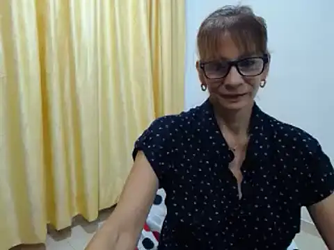 Snapshot of mommysexy16 chatting on 03/16/25, 11:59 mommysexy16 online show from 03/16/25, 11:59