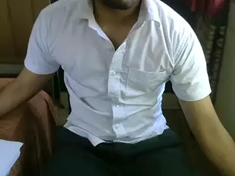 Snapshot of aloneboy1996 chatting on 02/13/25, 07:03 aloneboy1996 online show from 02/13/25, 07:03