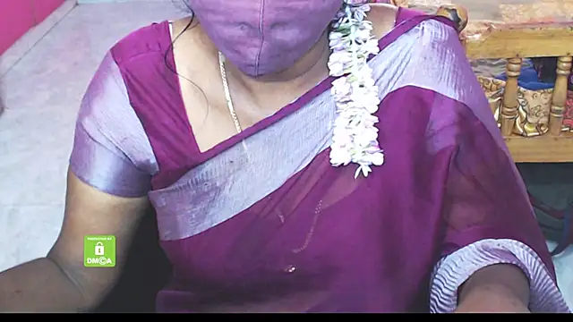 Snapshot of Novapol chatting on 11/30/25, 06:19 Novapol online show from 11/30/25, 06:19