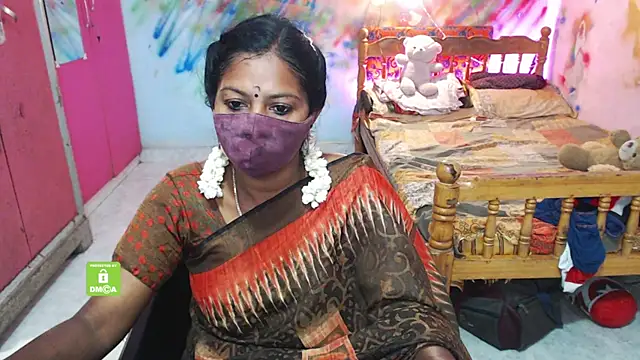 Snapshot of Novapol chatting on 11/23/25, 06:12 Novapol online show from 11/23/25, 06:12