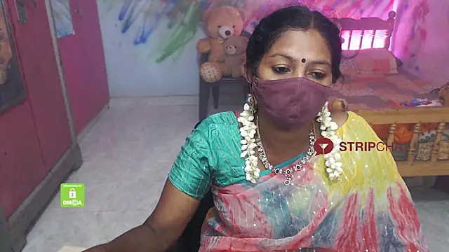 Snapshot of Novapol chatting on 10/03/25, 01:01 Novapol online show from 10/03/25, 01:01