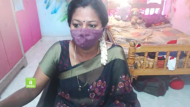 Snapshot of Novapol chatting on 11/21/25, 05:39 Novapol online show from 11/21/25, 05:39