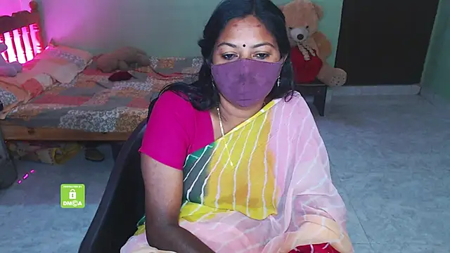 Snapshot of Novapol chatting on 12/16/25, 05:11 Novapol online show from 12/16/25, 05:11