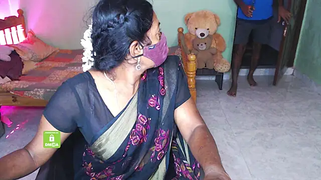 Snapshot of Novapol chatting on 12/18/25, 05:50 Novapol online show from 12/18/25, 05:50