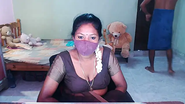Snapshot of Novapol chatting on 06/13/26, 02:15 Novapol online show from 06/13/26, 02:15