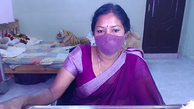 Snapshot of Novapol chatting on 07/05/26, 06:09 Novapol online show from 07/05/26, 06:09