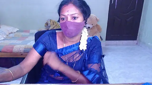 Snapshot of Novapol chatting on 07/18/26, 01:09 Novapol online show from 07/18/26, 01:09
