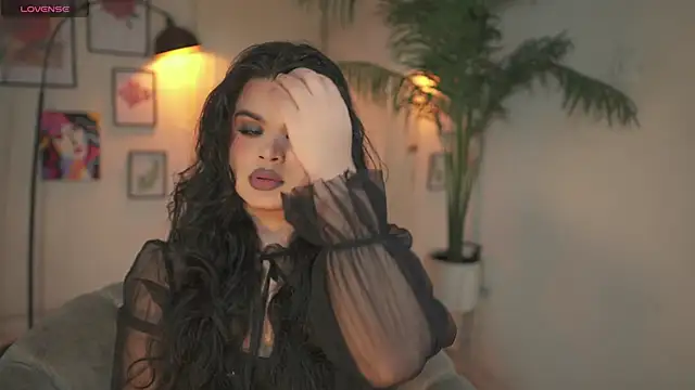 artechloe online show from 12/19/25, 10:34