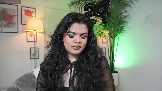 artechloe online show from 10/29/25, 11:47