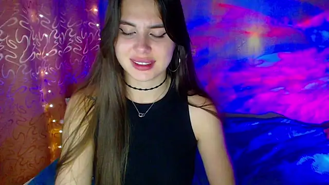 Snapshot of ViollinaLove chatting on 10/18/25, 04:42 ViollinaLove online show from 10/18/25, 04:42
