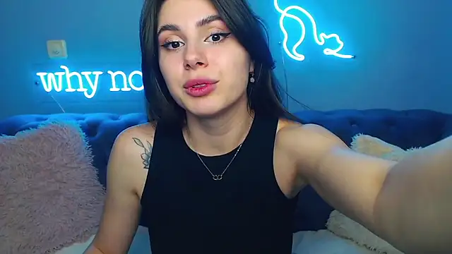 Snapshot of ViollinaLove chatting on 03/14/25, 02:52 ViollinaLove online show from 03/14/25, 02:52