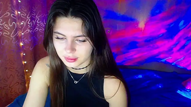 ViollinaLove online show from 11/04/25, 08:45