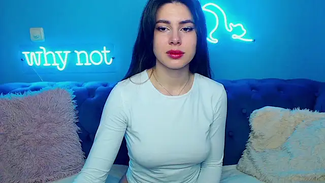 Snapshot of ViollinaLove chatting on 03/22/25, 05:39 ViollinaLove online show from 03/22/25, 05:39