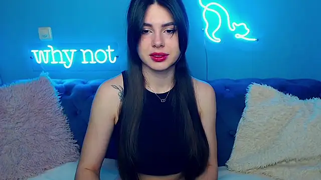 Snapshot of ViollinaLove chatting on 02/24/25, 05:43 ViollinaLove online show from 02/24/25, 05:43
