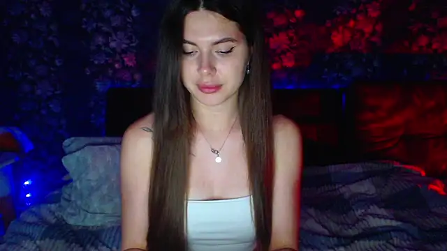 Snapshot of ViollinaLove chatting on 05/19/26, 07:43 ViollinaLove online show from 05/19/26, 07:43