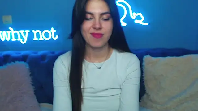 Snapshot of ViollinaLove chatting on 03/22/25, 02:47 ViollinaLove online show from 03/22/25, 02:47