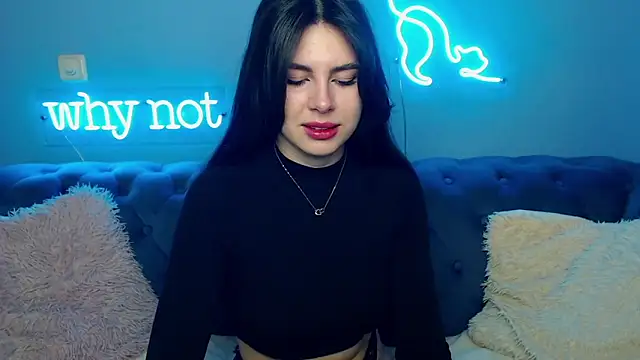 Snapshot of ViollinaLove chatting on 03/18/25, 05:45 ViollinaLove online show from 03/18/25, 05:45