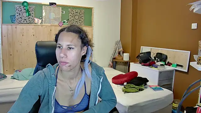 AaliyahHarris online show from 06/14/26, 04:19