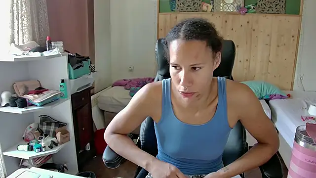 AaliyahHarris online show from 06/17/26, 01:32