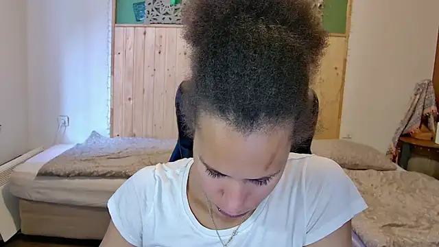 Snapshot of AaliyahHarris chatting on 05/29/26, 04:35 AaliyahHarris online show from 05/29/26, 04:35