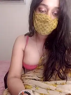 Snapshot of Lavanya_Shah chatting on 02/13/25, 02:42 Lavanya Shah online show from 02/13/25, 02:42