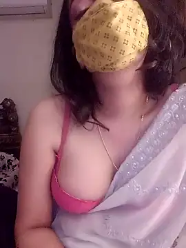 Snapshot of Lavanya_Shah chatting on 12/17/24, 02:55 Lavanya Shah online show from 12/17/24, 02:55