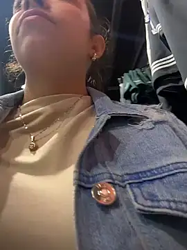 Hall 16 online show from 11/18/25, 09:29