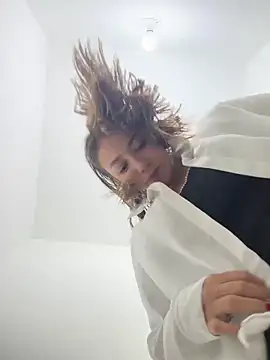 Hall 16 online show from 03/20/25, 09:35