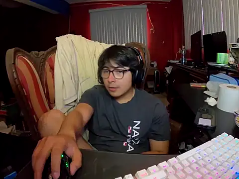 Nathanroberts111 online show from 04/16/26, 11:29