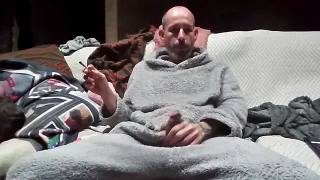 207RCCam online show from 11/15/25, 06:28